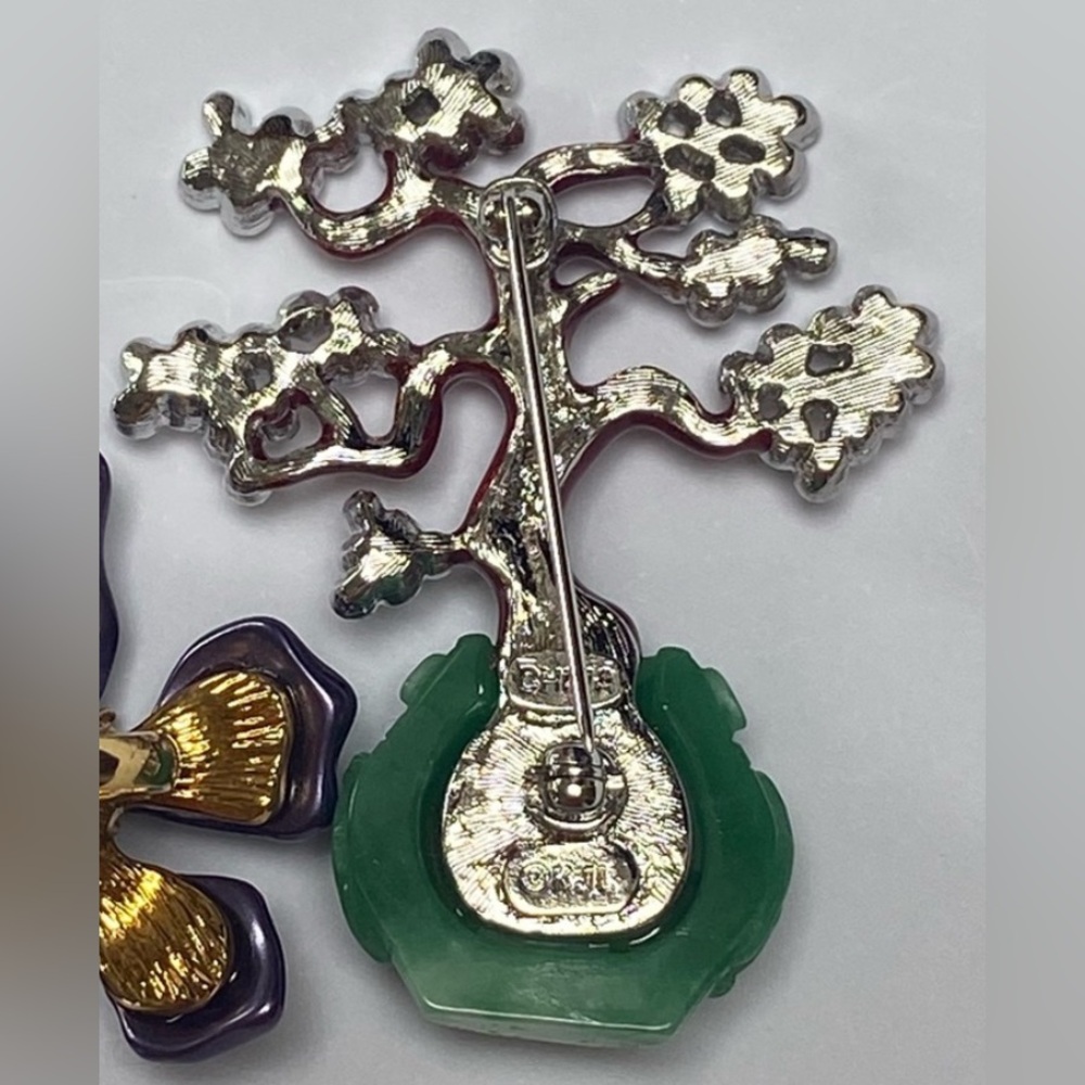 *SOLD* Vintage Kenneth Jay Lane (KJL) Bonsai Tree Pin - Picture 3 of 6